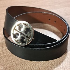 Tory Burch Miller Reversible Black/brown Belt 43 Ins.